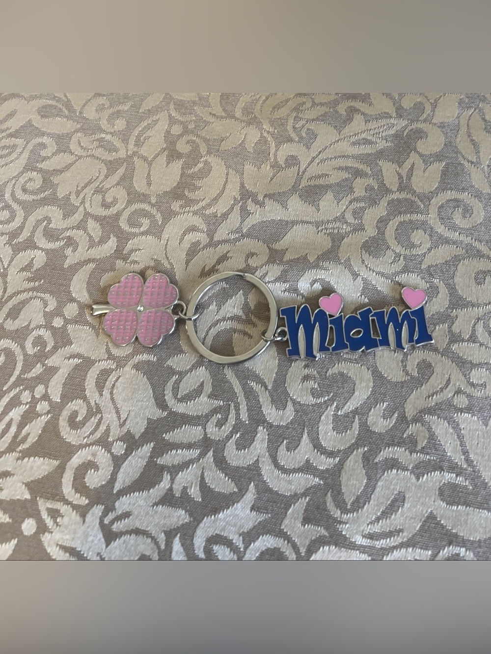 JOJO'S MIAMI BEACH FLORIDA KEYCHAIN KEY RING METAL KEY CHAIN FOB Floral